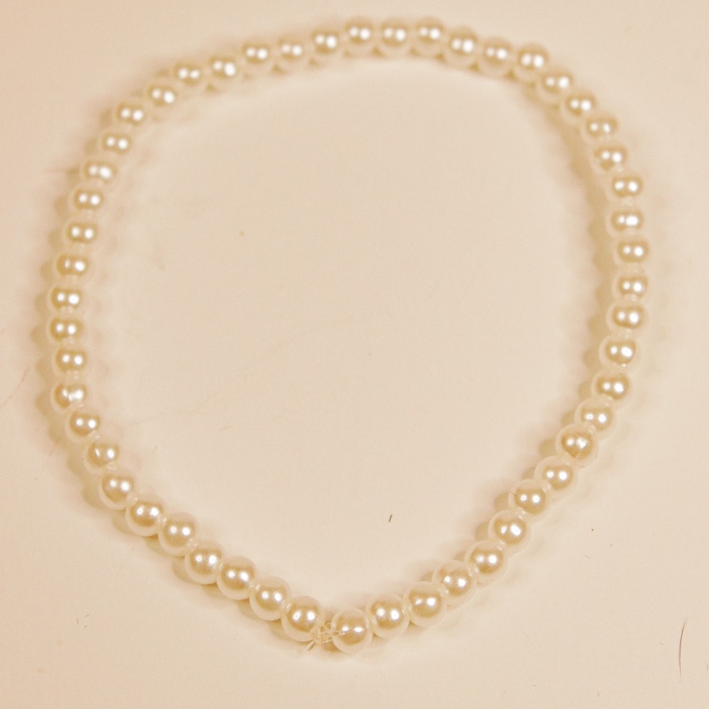 4” Beaded Bracelet Made with Acrylic Pearl Beads